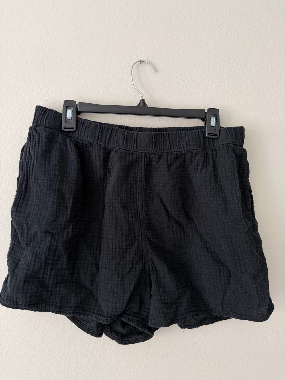 Universal Thread Black High Waist Pull on Shorts